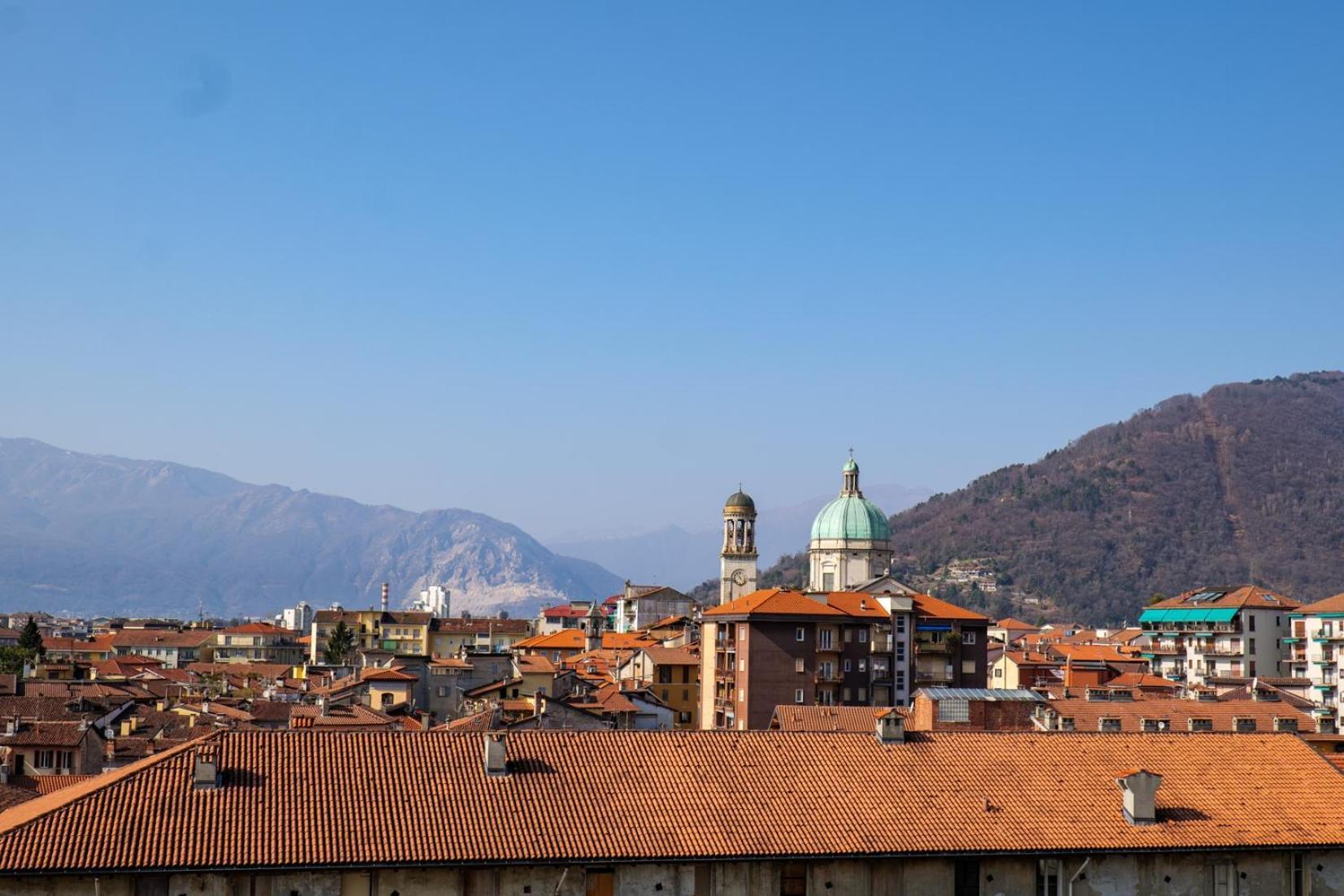L'Attico Di Susanna แวร์บาเนีย ภายนอก รูปภาพ